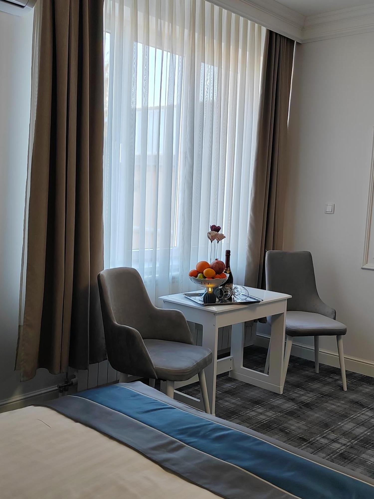 Hotel Mio City Kula Extérieur photo