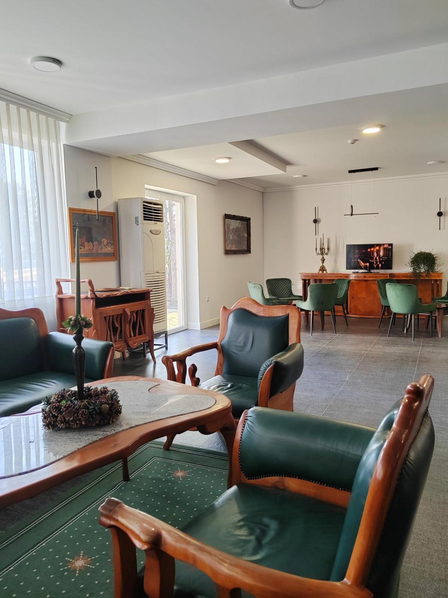Hotel Mio City Kula Extérieur photo