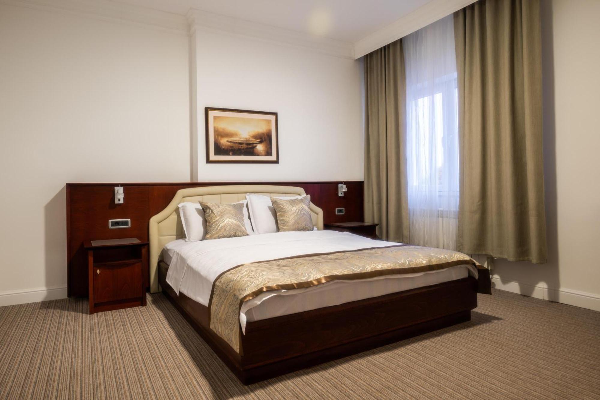 Hotel Mio City Kula Extérieur photo